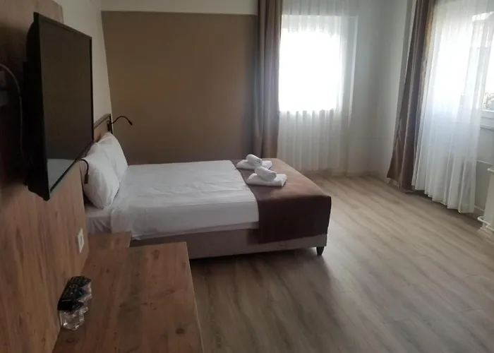 Center Royal Palace Hotel